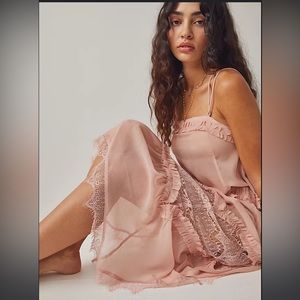 Free People Intimately Halfway There Maxi Slip SZ M.